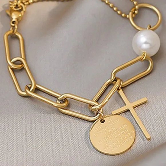 New cross pendant charm bracelet - Picture 5 of 6